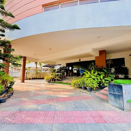 Hotel Grand Bee By Bestinn Leisure, Yeshwanthpur Junction